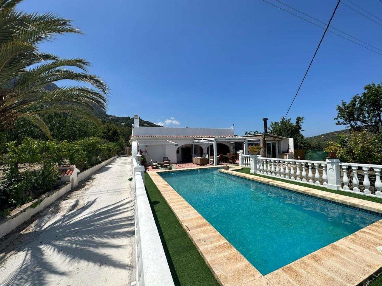 Villa Corralets กัลเป ภายนอก รูปภาพ